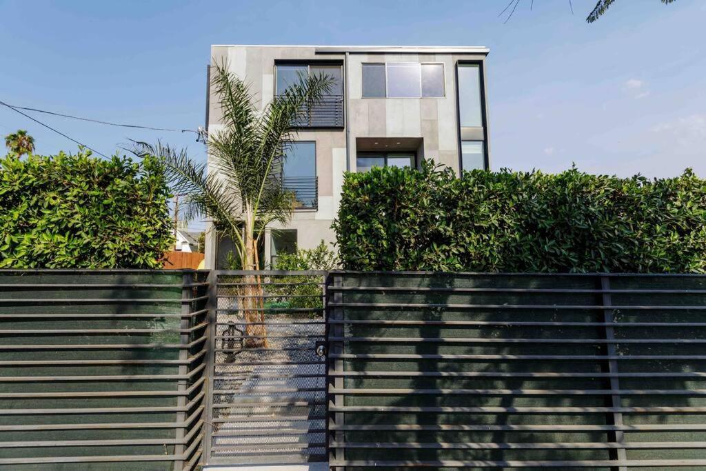 Villa Stunning Hollywood Townhouse With Sunny Views Los Ángeles Exterior foto
