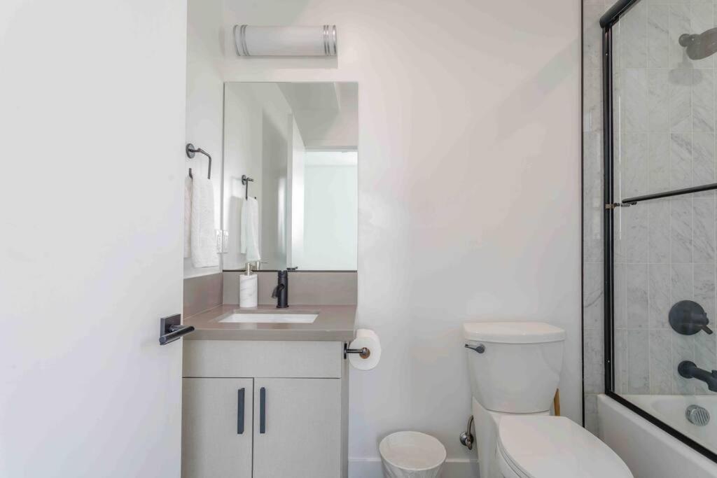 Villa Stunning Hollywood Townhouse With Sunny Views Los Ángeles Exterior foto